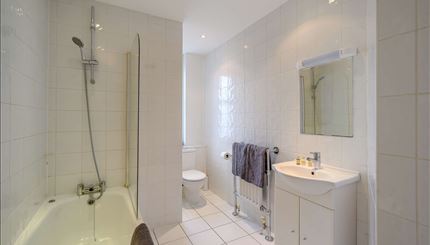 Flat 68, mayfair 4.jpg