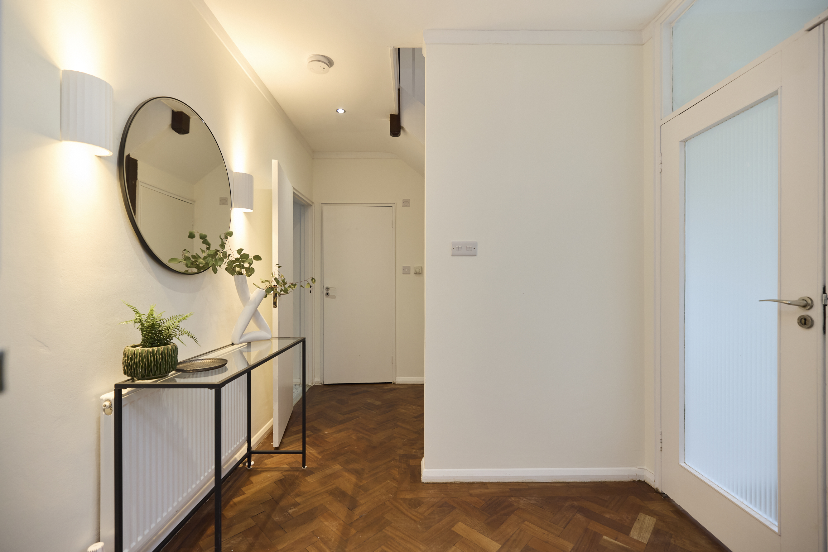 LN RAV 16 LOUNGE_012.jpg