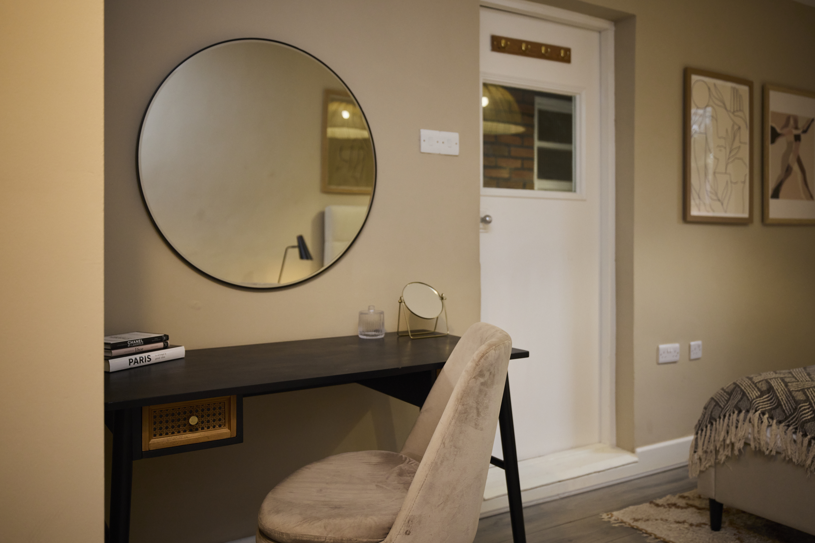 LN RAV 16 BEDROOM 2_028.jpg