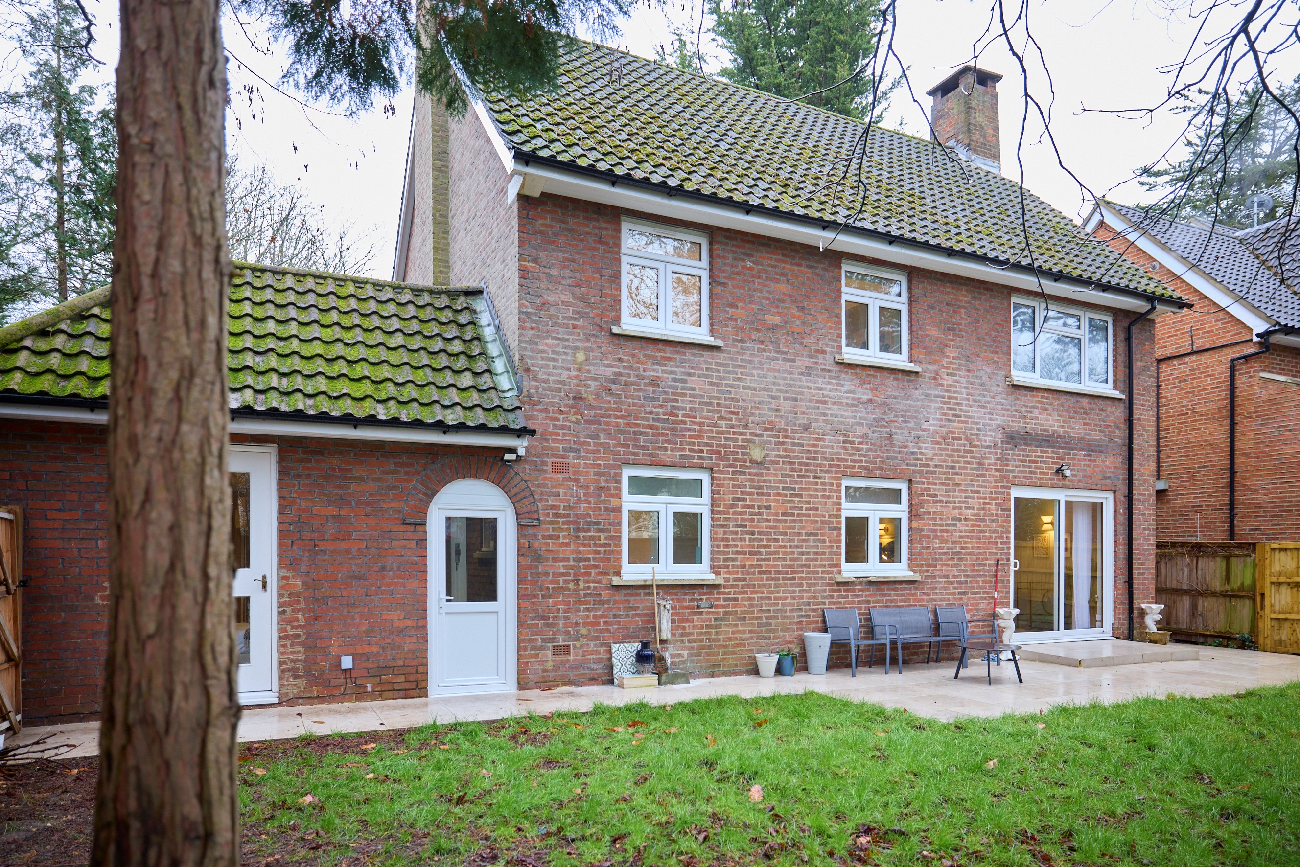 new LN RAV 16 EXTERIOR_035.jpg