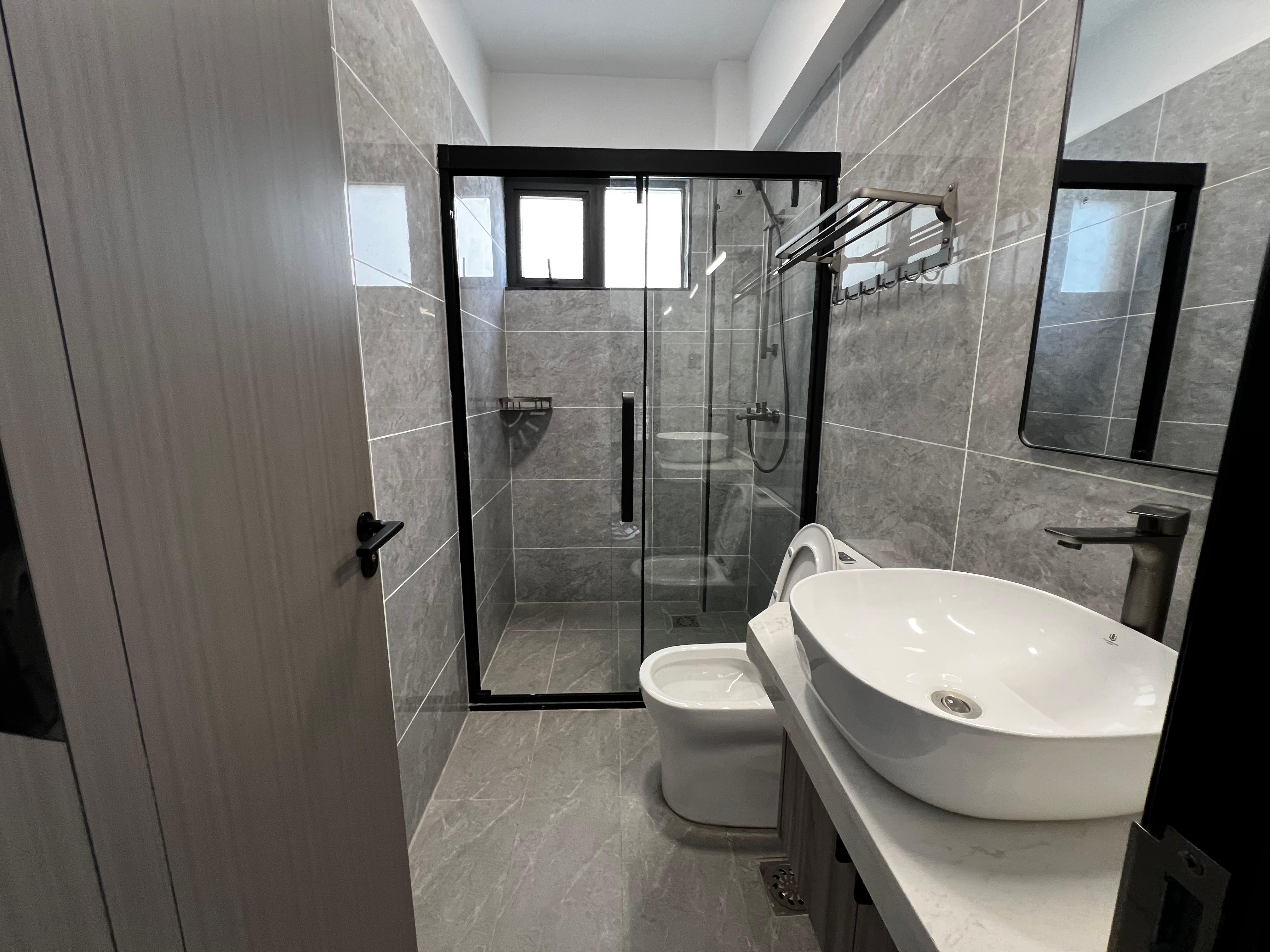 4 bedroom plus sq apartment
