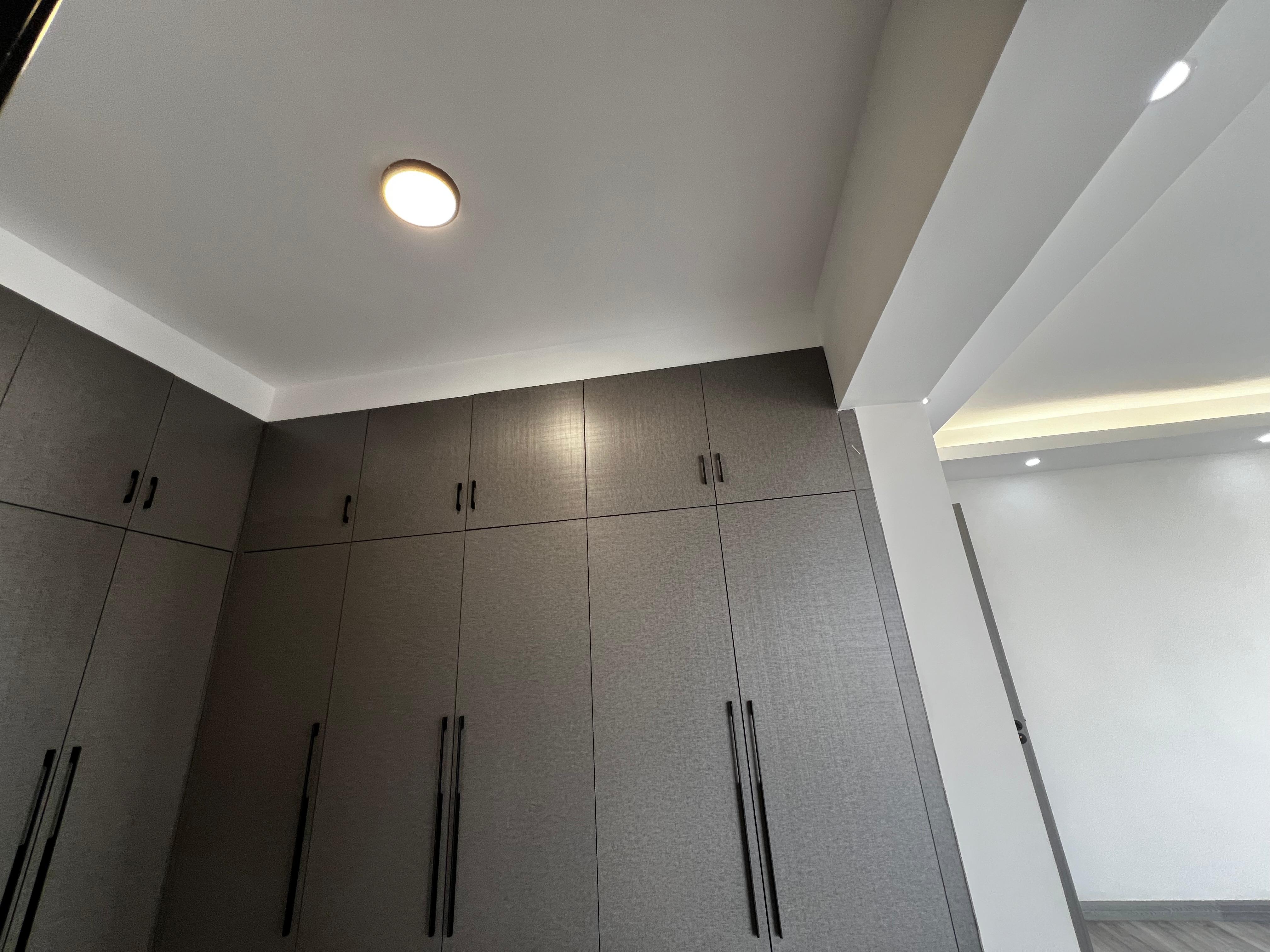 4 bedroom plus sq apartment