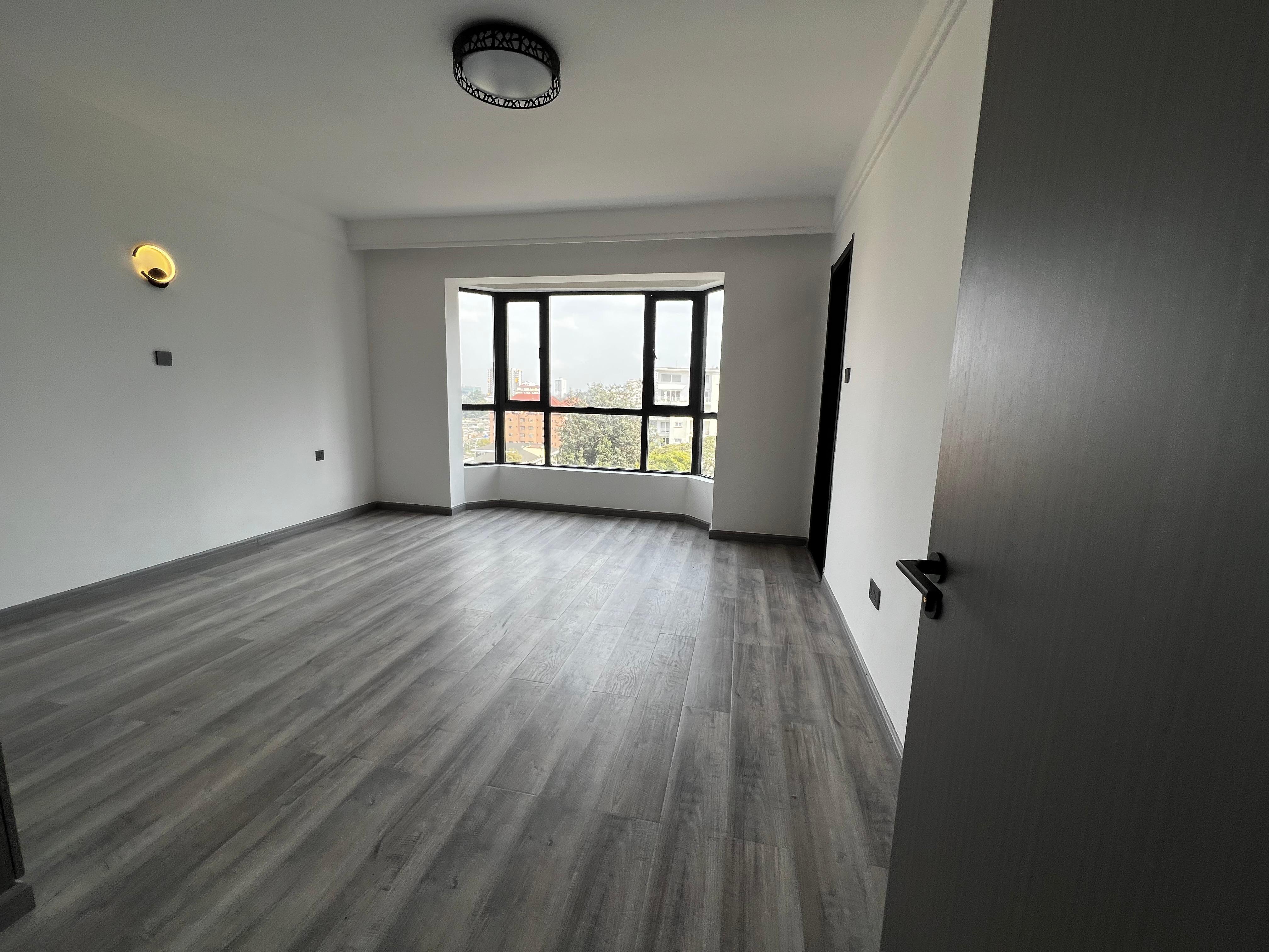 5 bedroom plus sq apartment in Lavington