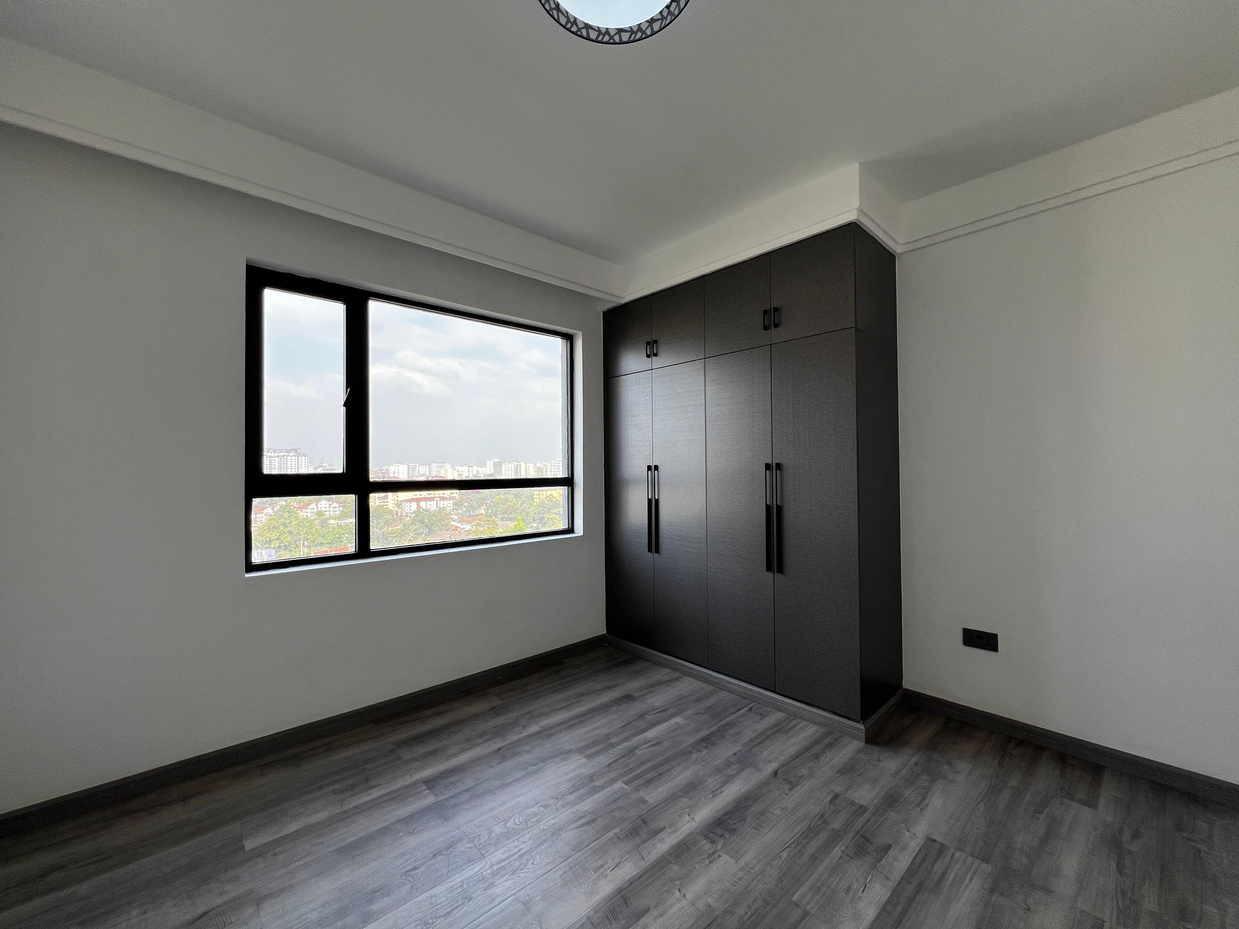 5 bedroom plus sq apartment in Lavington