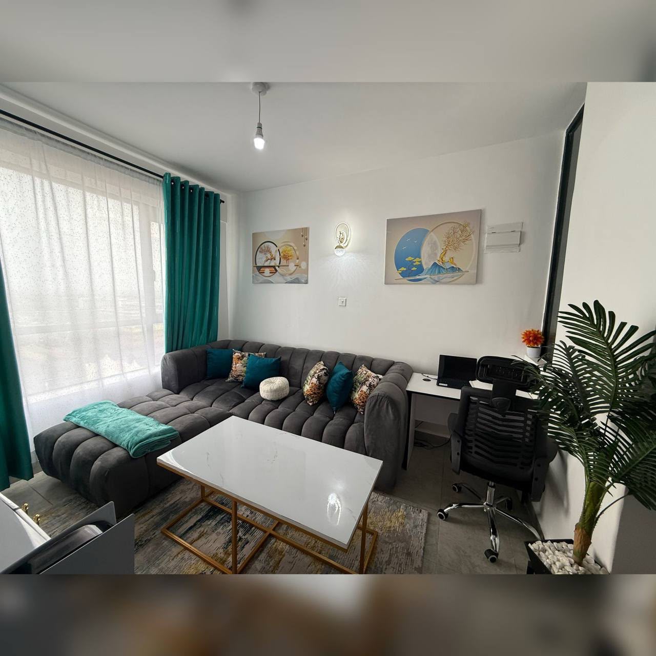 1 bedroom Airbnb available in Royambu