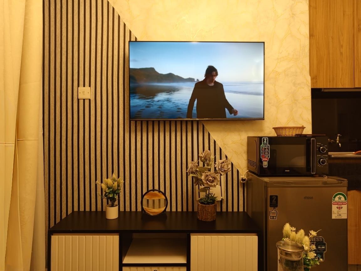 studio Airbnb available in Roysambu