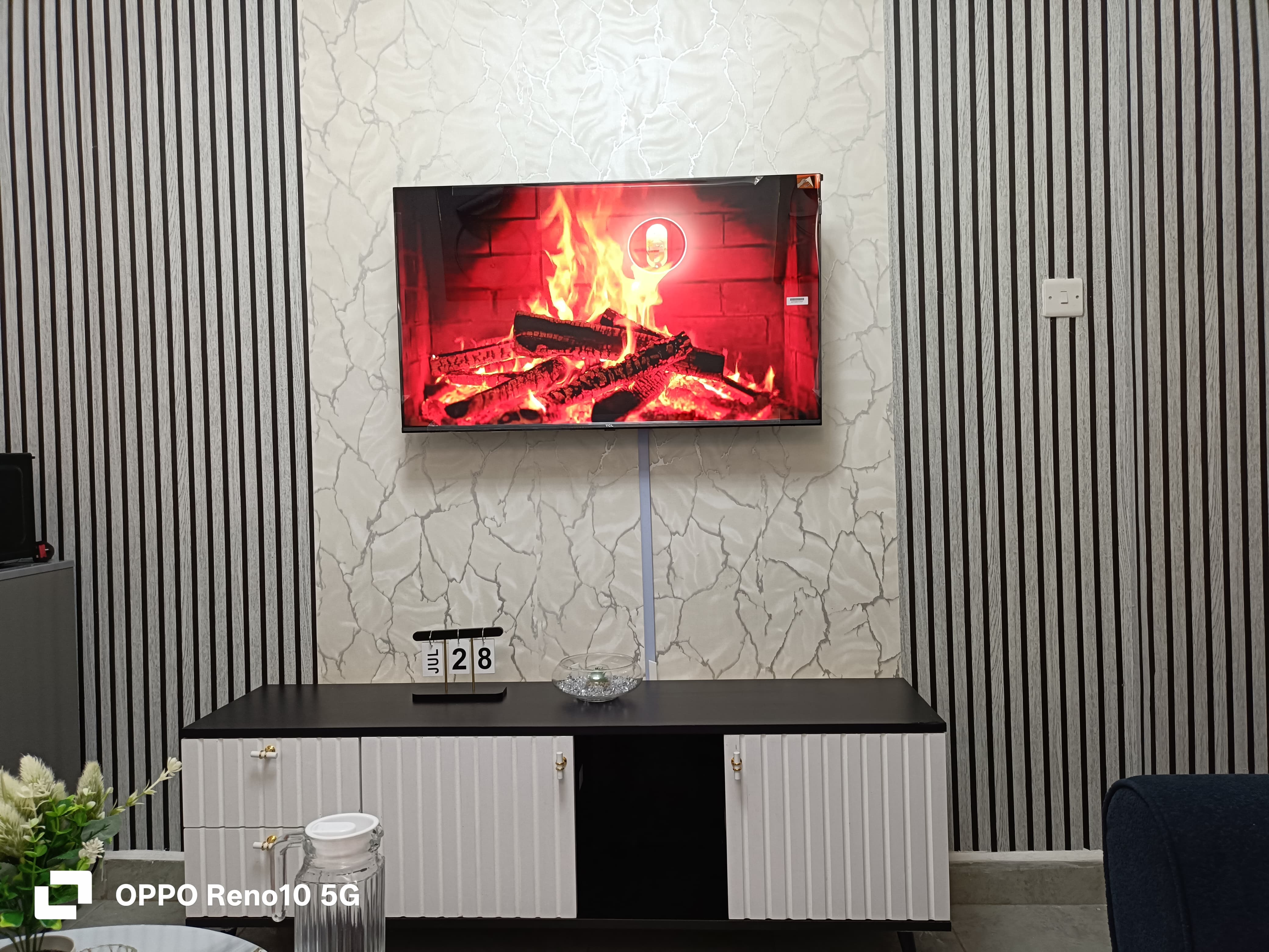 1-bedroom Airbnb available in Roysambu