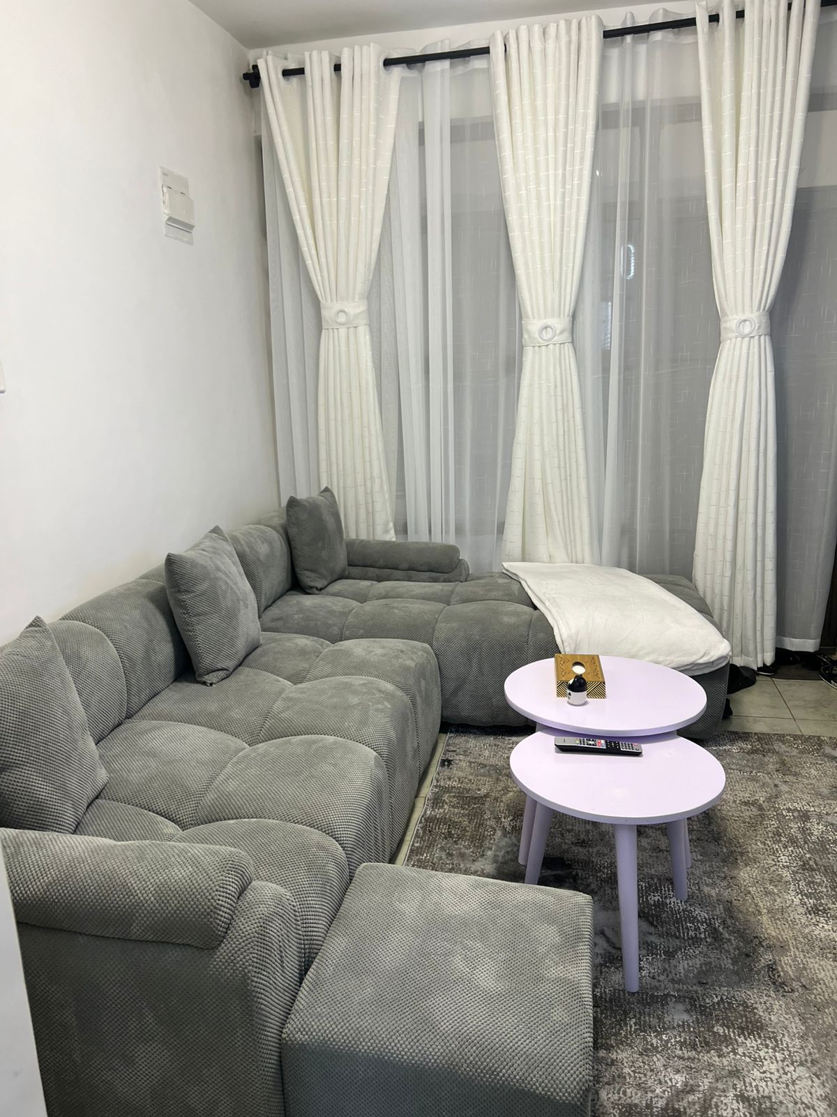 1 bedroom Airbnb available in roysambu