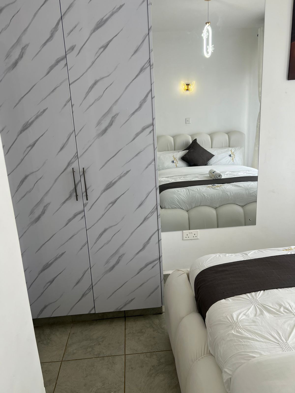 1 bedroom Airbnb available in roysambu