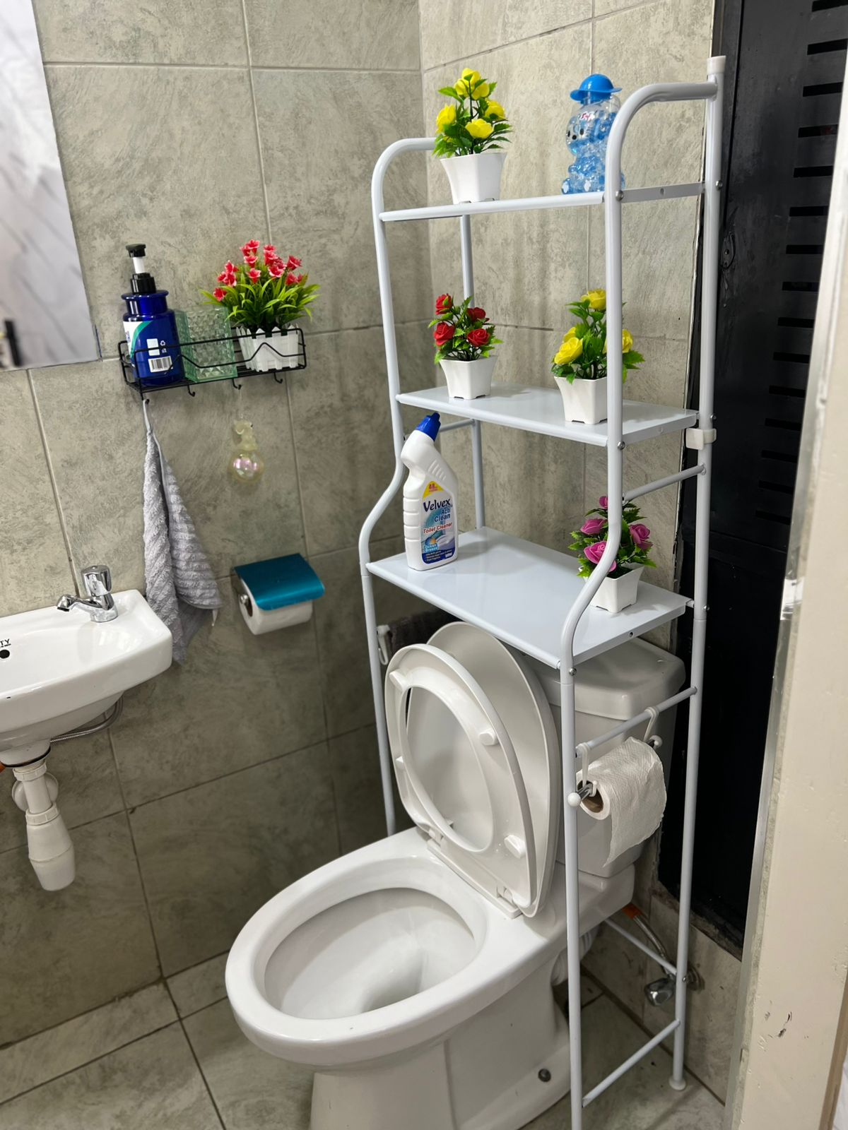 1 bedroom Airbnb available in roysambu