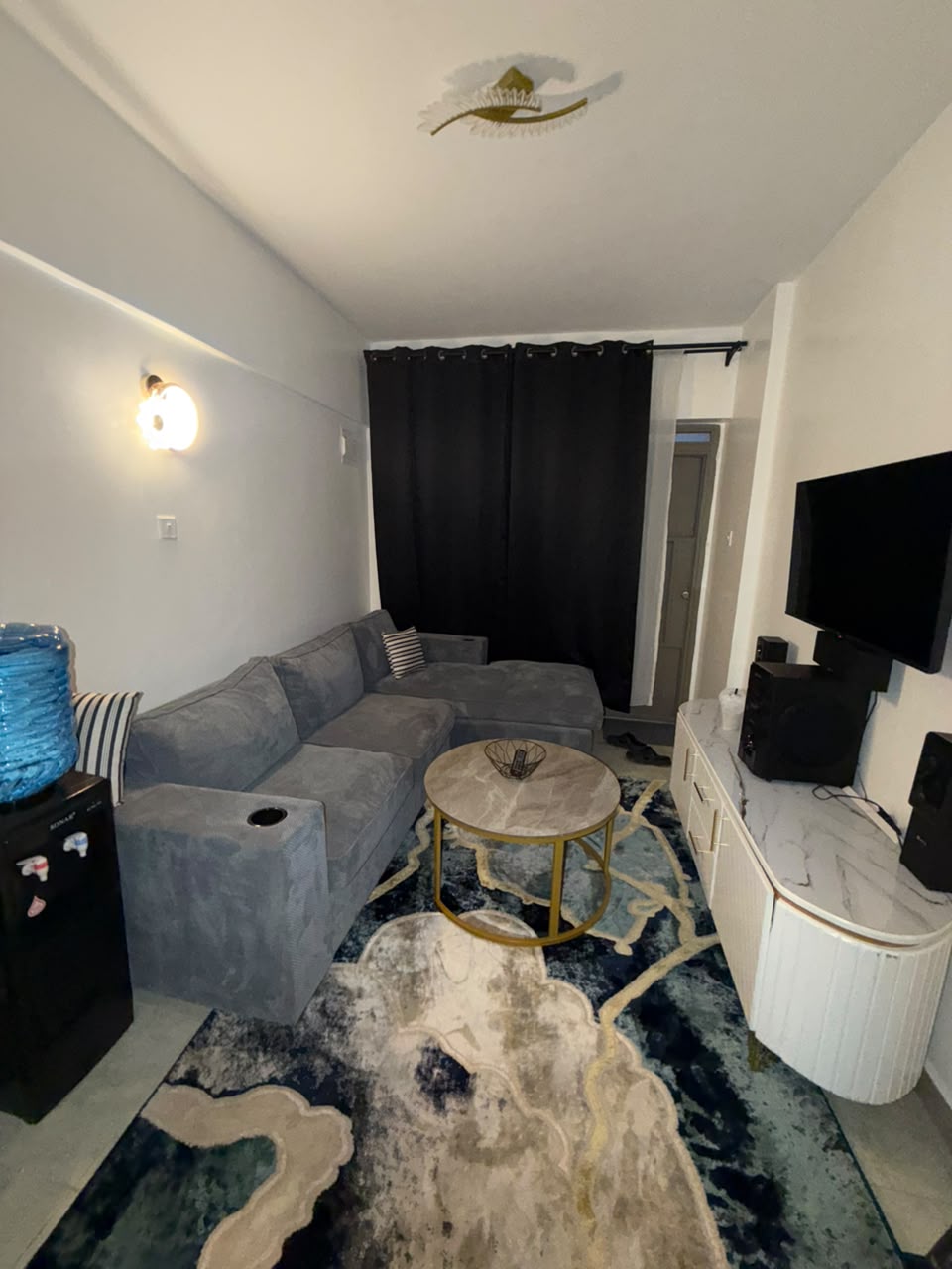 1-bedroom Airbnb available in  Roysambu