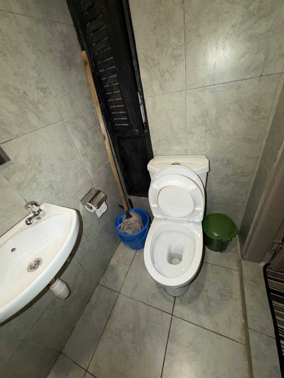 1-bedroom Airbnb available in  Roysambu