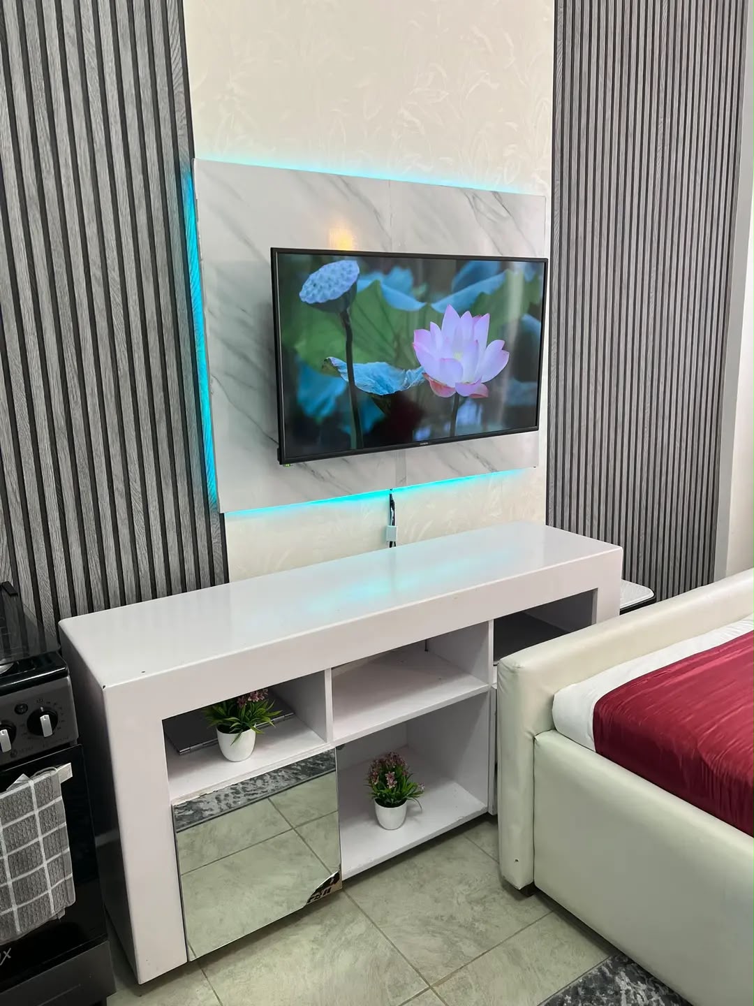 studio airbnb available in Roysambu