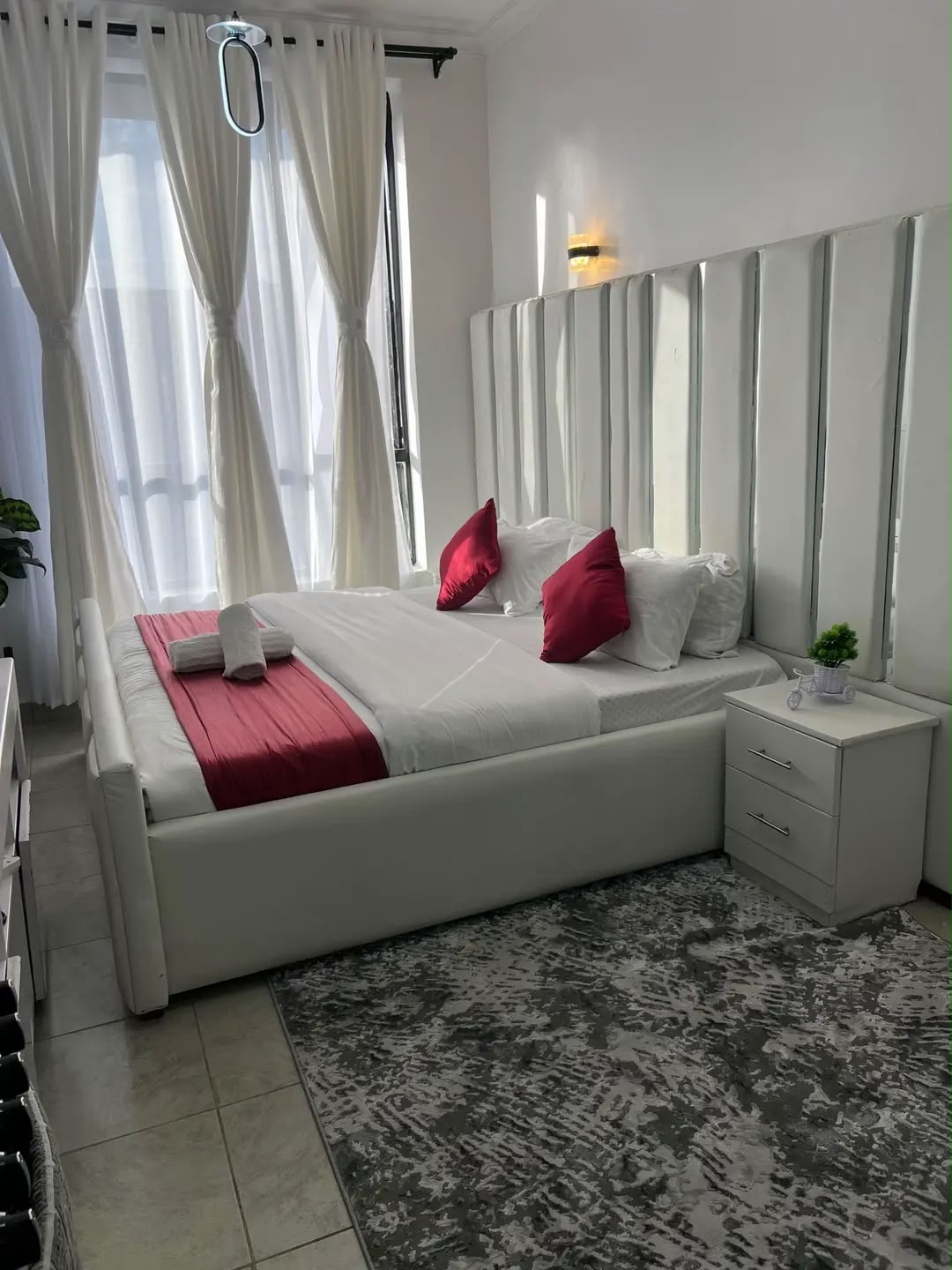 studio airbnb available in Roysambu