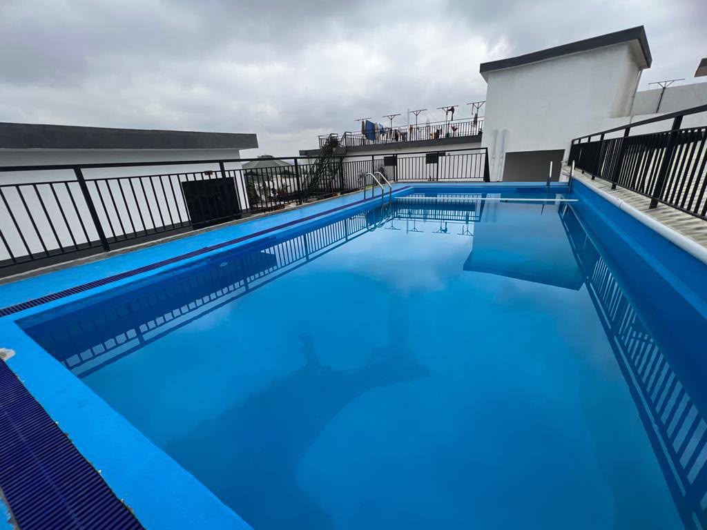 4 bedroom Airbnb in lavingtone