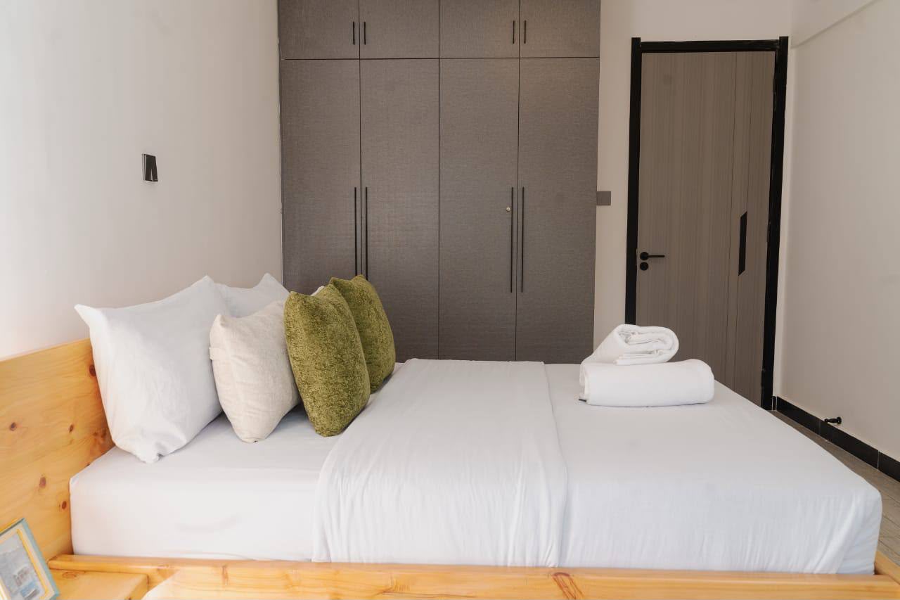 1 bedroom airbnb in lavington
