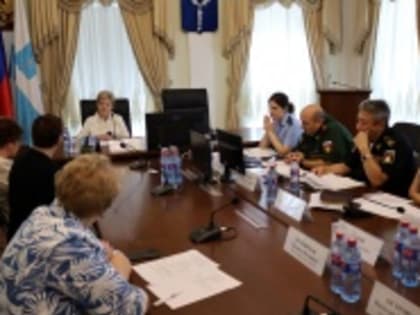 Гуманитарная помощь на контроле властей