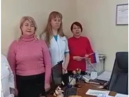 Марксовские волонтеры отправили бойцам на фронт домашние блины