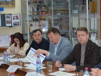 Депутаты обсудили организацию транспортного обслуживания населения во время строительства линии скоростного трамвая