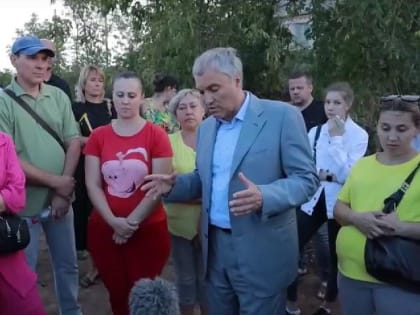 Вячеслав Володин больше трех часов общался с многодетными в Энгельсе