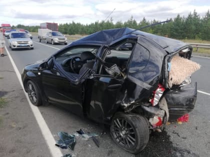 В столкновении "Шевроле" с "Газелью" пострадали две девочки и три женщины