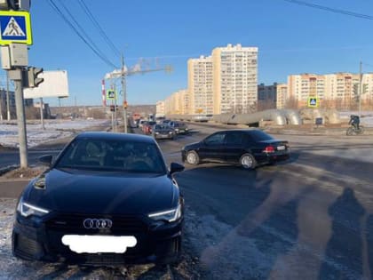 В Солнечном столкнулись иномарки. Пострадал 5-летний пешеход