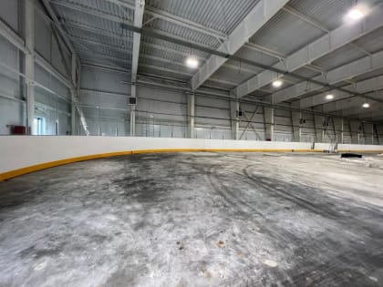 В Энгельсе завершается строительство Ледового дворца