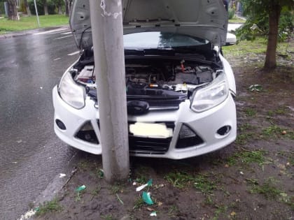 В Саратове мальчик и женщина госпитализированы после встречи "Фокуса" с "Грантой"