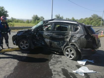 На саратовской трассе в ДТП с фурой погибли два человека