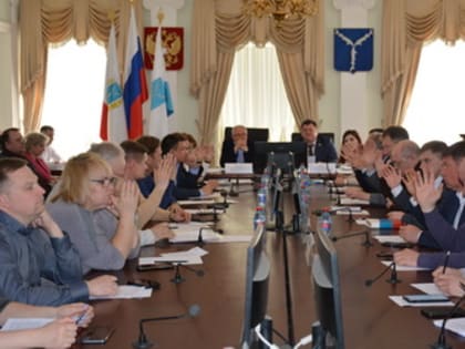 Депутаты заслушали информацию о работе ряда структурных подразделений администрации муниципалитета в сфере городского хозяйства