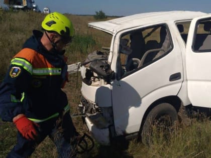 В столкновении с "Нивой" погиб водитель грузовика