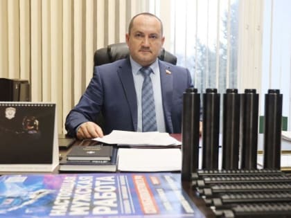 Депутат Калинин поздравил партию «Единая Россия» с днем рождения