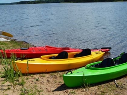 Спортшкола по гребле на байдарках и каноэ получила новые лодки