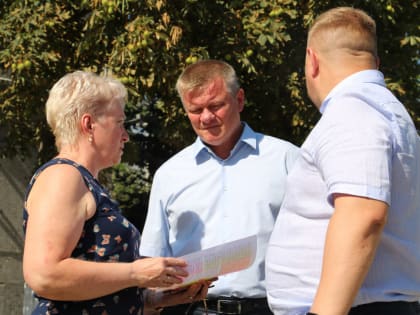 Михаил Исаев контролирует ремонт соцобъектов своего избирательного округа