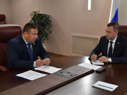 Уборочная в регионе начнется в июле. Об этом рассказал зампред Роман Ковальский на встрече с губернатором Романом Бусаргиным.