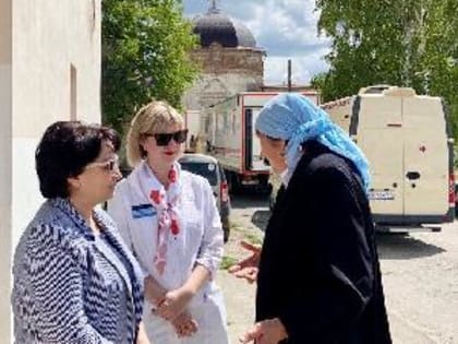 Сегодня День рождения у очаровательной женщины и прекрасного руководителя – заместителя министра здравоохранения Саратовской области Асят Мугазовны Выковой