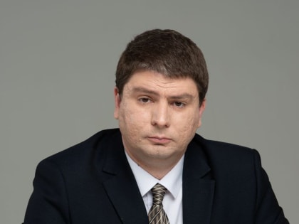 Экономист рассказал, снизятся ли в ближайшее время цены на бензин