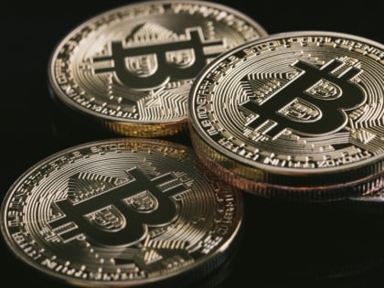 На криптовалюту и "безопасный счет" жители Саратова отдали 1,7 млн рублей