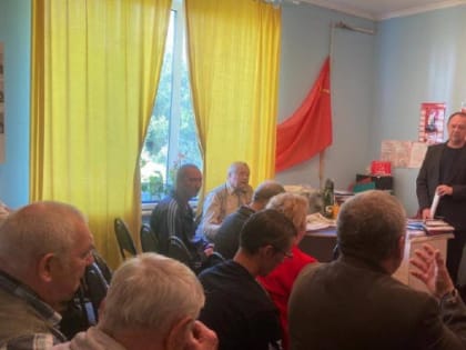 Ольга Алимова и Денис Буланов провели встречу с активистами Аткарского районного комитета КПРФ