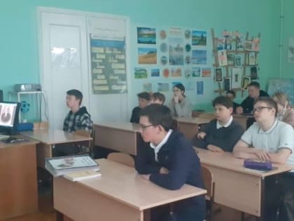 сотрудники Центральной модельной библиотеки провели краеведческую гостиную " Наши земляки - наша гордость"