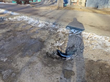 Сотрудники комитета муниципального контроля провели обследование на наличие открытых смотровых колодцев