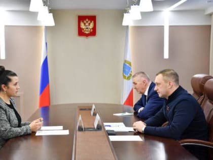 Роман Бусаргин встретился с председателем комитета семей воинов отечества