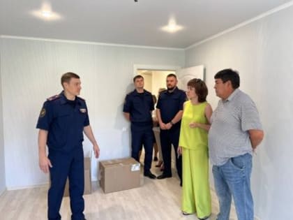 Исполняющий обязанности руководителя следственного управления по Саратовской области провел личный прием граждан в городе Энгельсе