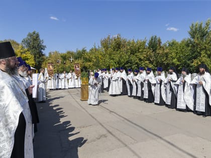 Панихида на Воскресенском кладбище г. Саратова