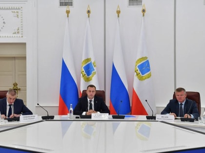 Роман Бусаргин обсудил с депутатами патриотическое воспитание молодежи