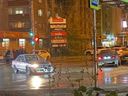 В районе "Бульвара роз" в Энгельсе произошло ДТП