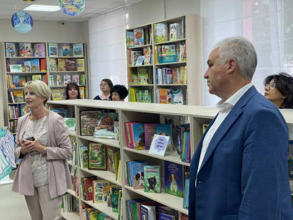 В Саратове после ремонта открылась библиотека нового поколения