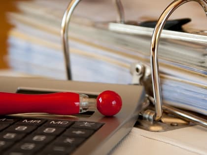 В Саратовской области депутатов-прогульщиков хотят лишать мандатов