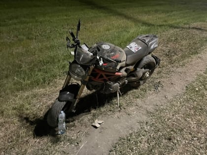 На Усть-Курдюмской мотоциклист протаранил 