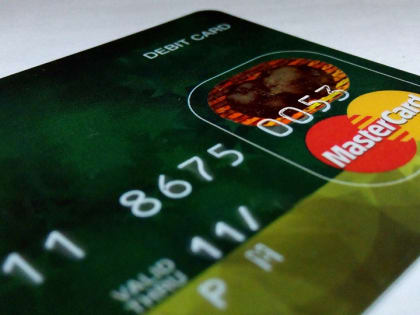 "Правоохранитель" выманил у сотрудницы саратовского вуза 14,5 млн